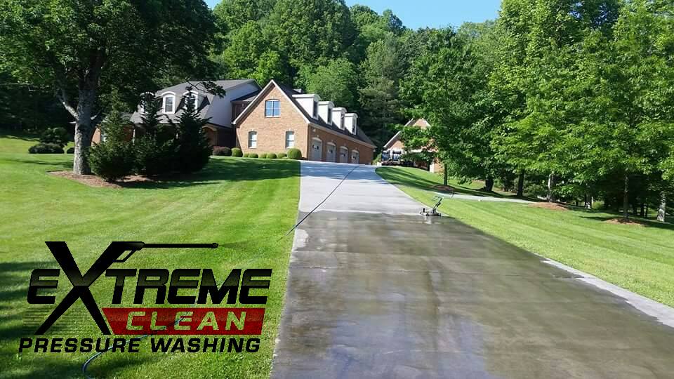 Driveway & Concrete Cleaning Extreme Clean Pressure Washing