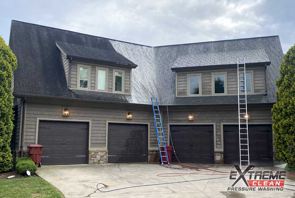 Non-Pressure-Roof-Cleaning-Roof-Stains-Removal-Kingsport-TN-Johnson-City-TN-Bristol-TN-VA-Tri-Cities-03