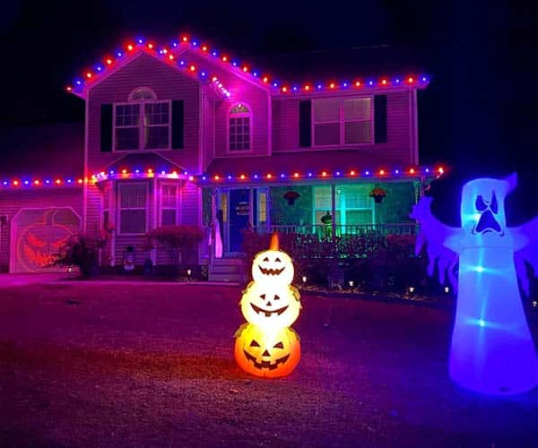 halloween-lighting-installation-hang-holidays-lighting-Kingsport-TN-Johnson-City-TN-Bristol-TN-VA-Tri-Cities-01