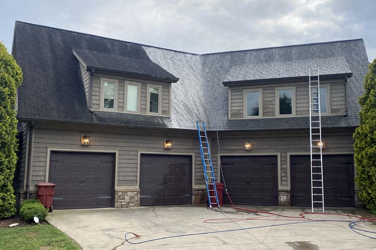 non-pressure-roof-cleaning-roof-stain-removal-in-Kingsport-TN-Johnson-City-TN-Bristol-TN-VA-Tri-Cities-2